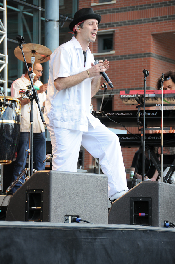 Fete de la Musique Evry 2009 - Sergent Garcia 278.jpg